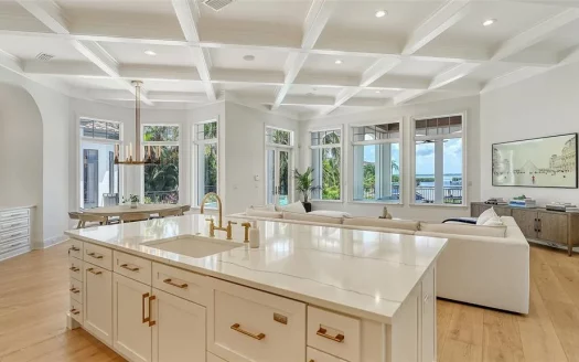 Luxury villa for sale